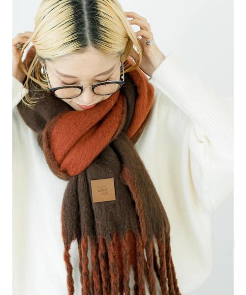 Samansa Mos2 blue（サマンサモスモスブルー）の「【Rina×blue】バイカラーストール（ストール/ショール・レディース・チャコールグレー/ブラウン/カーキ・F）」の13枚目の写真