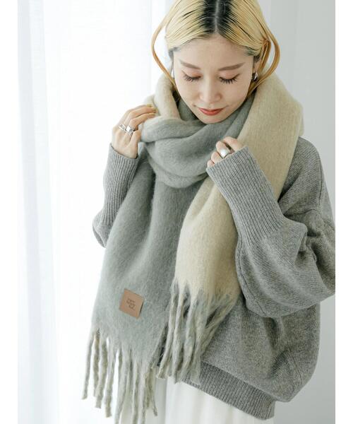 Samansa Mos2 blue（サマンサモスモスブルー）の「【Rina×blue】バイカラーストール（ストール/ショール・レディース・チャコールグレー/ブラウン/カーキ・F）」の14枚目の写真