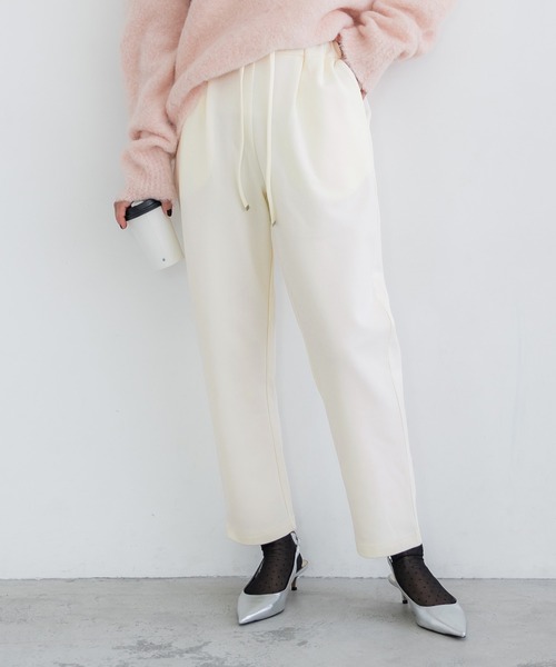 coca(coca)(コカ)の「裏起毛カットカルゼテーパードパンツ(その他パンツ・レディース・ブラック/ダークブラウン/ピンク/アイボリー・M/L)」の1枚目の写真