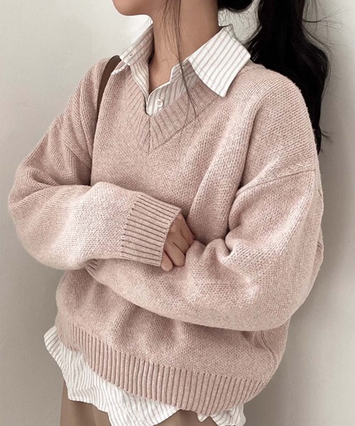 Girly Doll(ガーリードール)の「オーバーサイズVネックニット(ニット/セーター・レディース・ピンク/ブラック/ライトグレー/モカ/グリーン/イエロー/ブラウン/ブルー/ダークグレー・FREE)」の11枚目の写真