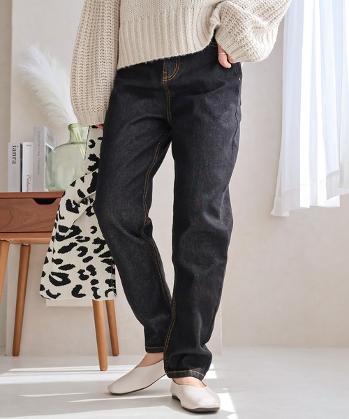 Social GIRL(ソーシャルガール)の「デニムテーパードパンツ(デニムパンツ・レディース・ブラック/ブルー/アイボリー・M/L)」の3枚目の写真