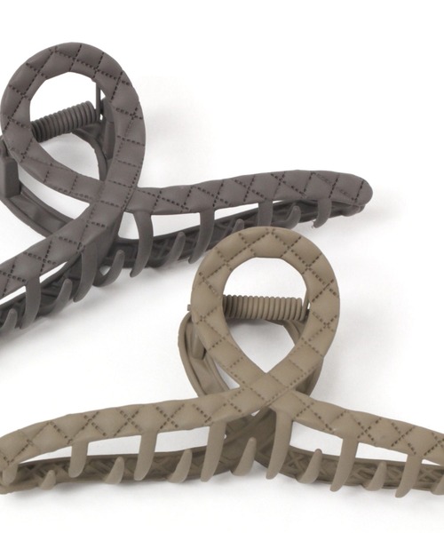 LAKOLE（ラコレ）の「マットキルト風ループバンスクリップ / 987692（バレッタ/ヘアクリップ・レディース・グレー/ベージュ/ブラック・FREE）」の8枚目の写真