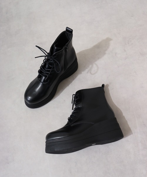 LOVEHUNTER(ラブハンター)の「LOVEHUNTER 厚底 ブーツ(ブーツ・レディース・アイボリー系2/アイボリー系1/ブラック系2/ブラック系1/ブラック/アイボリー・43/LL/S/42/41/L/40/SS/M/44)」の12枚目の写真