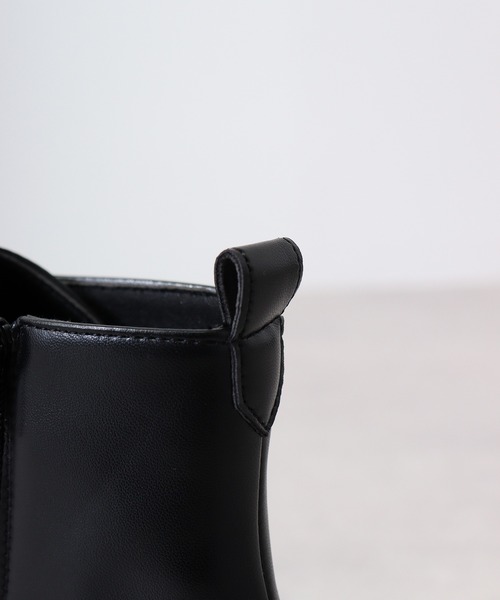 LOVEHUNTER(ラブハンター)の「LOVEHUNTER 厚底 ブーツ(ブーツ・レディース・アイボリー系2/アイボリー系1/ブラック系2/ブラック系1/ブラック/アイボリー・43/LL/S/42/41/L/40/SS/M/44)」の19枚目の写真