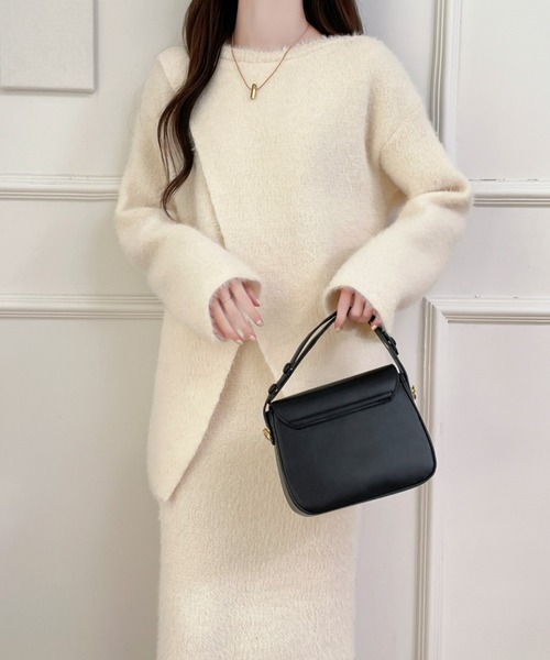 Diosfront(ディオスフロント)の「カシュクールシャギーニット&ハイウエストスカートセットアップ(セットアップ・レディース・アイボリー/ブラック・FREE)」の7枚目の写真