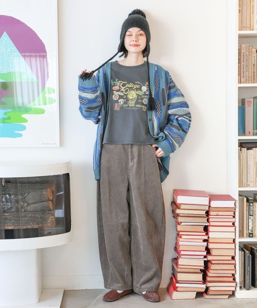 niko and（ニコアンド）の「アソートロゴミニ裏毛プルオーバー