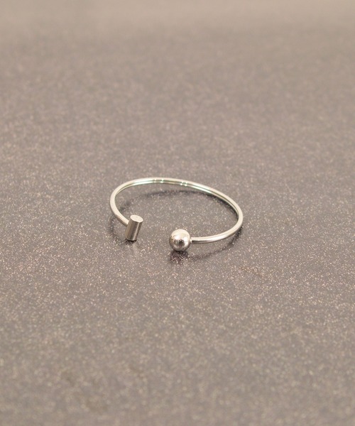 BROTHERHOOD（ブラザーフッド）の「【BROTHERHOOD】ボール＆Tバー バングル「サージカルステンレス316L」（バングル/リストバンド・メンズ・シルバー・FREE）」の2枚目の写真