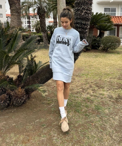 ROXY（ロキシー）の「HUGGABLE/ロキシーヘリンボーン裏毛リラクシングシルエットロングスウェットワンピース（ワンピース・レディース・ブラック系その他/グレー/ブラック・SMALL/LARGE/MEDIUM）」の19枚目の写真