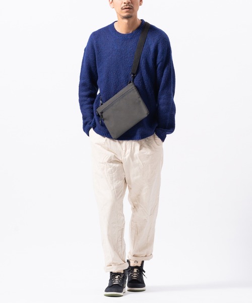 MURA(ムラ)の「R-PET(リサイクルポリエステル) 撥水 抗菌 サステナブル サコッシュ(ショルダーバッグ・メンズ・ブラック/グレー/サンドグレー・FREE)」の6枚目の写真