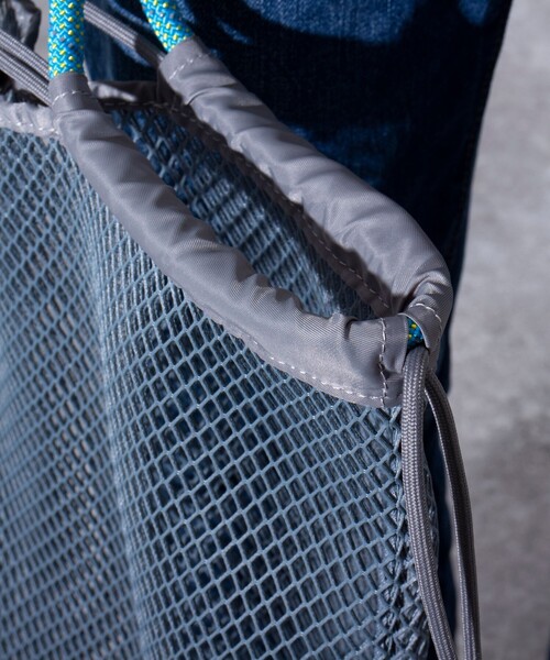 OUTDOOR PRODUCTS(アウトドアプロダクツ)の「【OUTDOOR PRODUCTS/アウトドアプロダクツ】2WAY Drawsting Bag メッシュトートバッグ/リュック(バックパック/リュック・メンズ・ブラック/サックスブルー/ホワイト・FREE)」の7枚目の写真