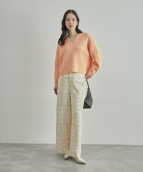 ROPE'（ロペ）の「畦編みVネックニット（ニット/セーター・レディース・ホワイト/ネイビー/ピンク/イエロー・FREE）」の5枚目の写真