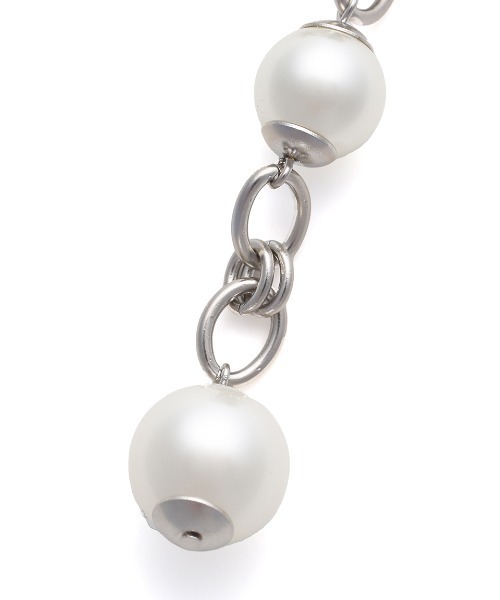 Mila Owen（ミラオーウェン）の「パールチェーンロングイヤリング（イヤリング・レディース・シルバー/ゴールド・FREE）」の5枚目の写真