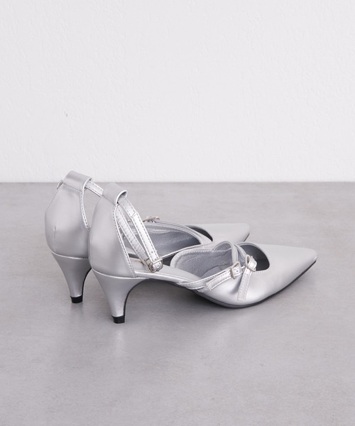 Chico(チコ)の「【2024SS】ベルトデザインポインテッドパンプス(パンプス・レディース・アイボリー/ブラック/シルバー・SMALL/MEDIUM/LARGE)」の16枚目の写真