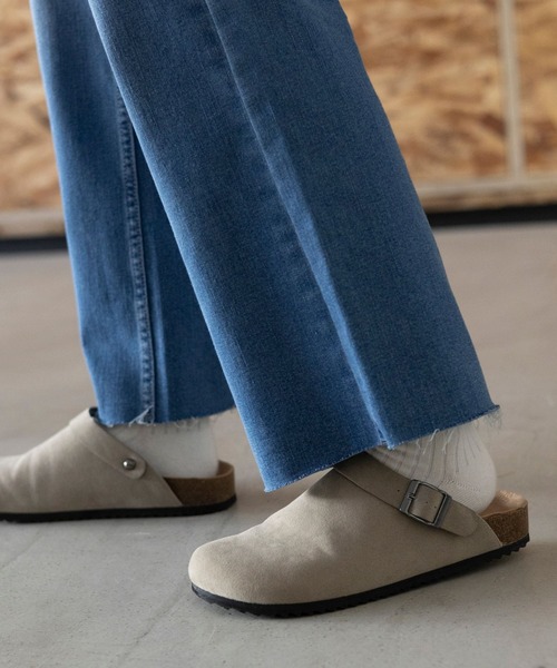 LEPSIM（レプシィム）の「フェイクスウェード2WAYサボ　994931（その他シューズ・レディース・ベージュ/ブラック・MEDIUM/LARGE）」の4枚目の写真