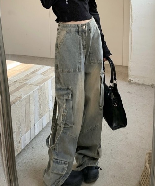 Sibra(シブラ)の「オーバーダイワイドバギーカーゴデニム(デニムパンツ・レディース・サックスブルー・M)」の9枚目の写真