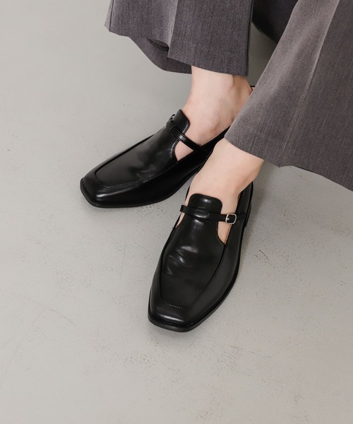 SENSE OF PLACE by URBAN RESEARCH（センスオブプレイスバイアーバンリサーチ）の「スクエアデザインローファー（ローファー・レディース・ブラック/アイボリー・SMALL/MEDIUM/LARGE）」の2枚目の写真