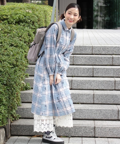 SUPER HAKKA（スーパーハッカ）の「「glanta」フラワーブリーズ刺繍スクエアリュックバッグ（バックパック/リュック・レディース・グリーン/グレー/ブラック・FREE）」の15枚目の写真