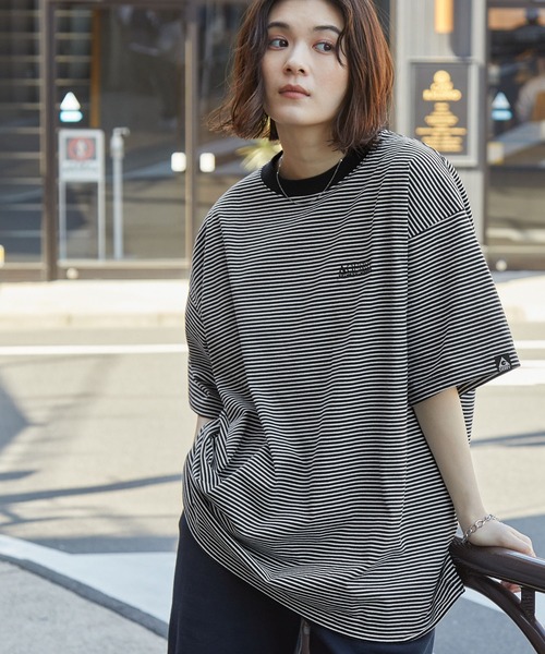 GERRY(ジェリー)の「GERRY/ジェリー 別注 ロゴ刺繍 ピンボーダー ドローコード ビッグシルエット半袖Tシャツ(Tシャツ/カットソー・メンズ・ブラウン/ブルーグリーン/ブラック/オフホワイト/ネイビー・M/L)」の19枚目の写真