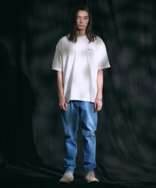 THEOREM(セオレム)の「mt8984- One Point Logo Embroidered Tee Tシャツ(Tシャツ/カットソー・メンズ・ホワイト×ブラック/ホワイト×グレー/ホワイト系その他/ホワイト系その他2・S/M/L/XL/XS/XXL)」の20枚目の写真