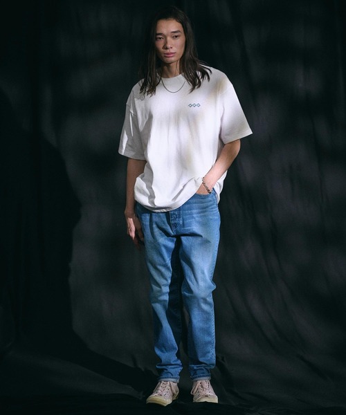 THEOREM(セオレム)の「mt8984- One Point Logo Embroidered Tee Tシャツ(Tシャツ/カットソー・メンズ・ホワイト×ブラック/ホワイト×グレー/ホワイト系その他/ホワイト系その他2・S/M/L/XL/XS/XXL)」の19枚目の写真