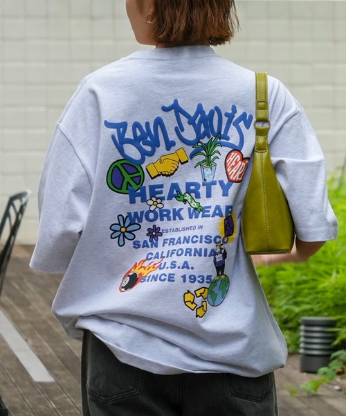 JEANS MATE(ジーンズメイト)の「【BENDAVIS/ベンデイビス】BEN SMOKING TV TEE/BDブランドイニシャルTシャツ/バックプリント/オーバーサイズ(Tシャツ/カットソー・メンズ・ホワイト系その他/グレー系その他/ホワイト系その他2/パープル系その他2/ホワイト系その他4/ホワイト系その他3/グレー系その他4/グレー系その他3/ホワイト系その他5/ホワイト系その他6/ピンク系その他6/グレー系その他5/ホワイト系その他7/グレー系その他7・SMALL/MEDIUM/LARGE/X-LARGE)」の10枚目の写真