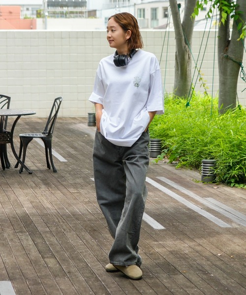 JEANS MATE(ジーンズメイト)の「【BENDAVIS/ベンデイビス】BEN SMOKING TV TEE/BDブランドイニシャルTシャツ/バックプリント/オーバーサイズ(Tシャツ/カットソー・メンズ・ホワイト系その他/グレー系その他/ホワイト系その他2/パープル系その他2/ホワイト系その他4/ホワイト系その他3/グレー系その他4/グレー系その他3/ホワイト系その他5/ホワイト系その他6/ピンク系その他6/グレー系その他5/ホワイト系その他7/グレー系その他7・SMALL/MEDIUM/LARGE/X-LARGE)」の17枚目の写真