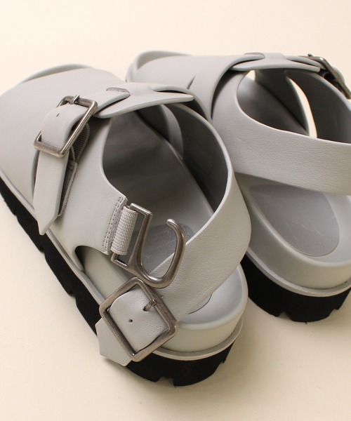 RNA-N（アールエヌエーエヌ）の「E4986 ストラップサンダル（サンダル・レディース・ブラック/グレー・MEDIUM/SMALL）」の18枚目の写真