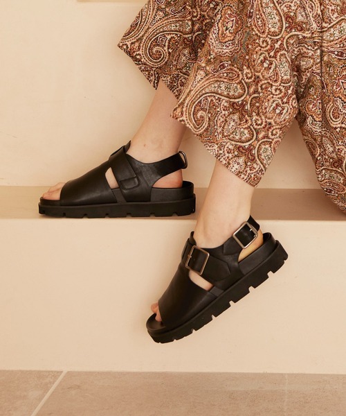 RNA-N（アールエヌエーエヌ）の「E4986 ストラップサンダル（サンダル・レディース・ブラック/グレー・MEDIUM/SMALL）」の7枚目の写真