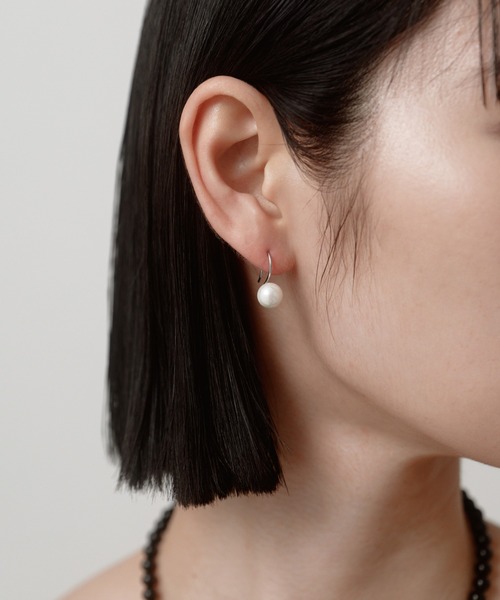 novice（ノーヴィス）の「【novice】Pearl Hook Pierce［Stainless］（ピアス（両耳用）・レディース・ゴールド/シルバー・FREE）」の6枚目の写真