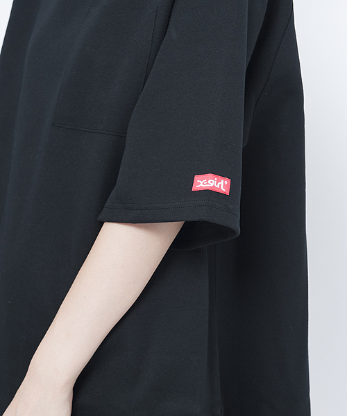 X-girl(エックスガール)の「SPORTY SWEAT BIG TOP(チュニック・レディース・ブラック/アッシュ・ONE SIZE)」の4枚目の写真