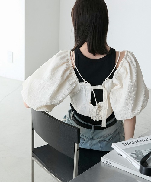 forksy.(フォルクシー)の「【forksy.】2wayパフスリーブオフショルビスチェ(シャツ/ブラウス・レディース・ブラック/アイボリー・FREE)」の12枚目の写真
