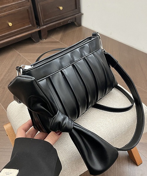 LA VORAGINE(ラ ヴォラジネ)の「紐リボン プリーツギャザーショルダーバッグ(ショルダーバッグ・レディース・ベージュ/ピンク/ホワイト/ブラック/アイボリー・FREE)」の22枚目の写真
