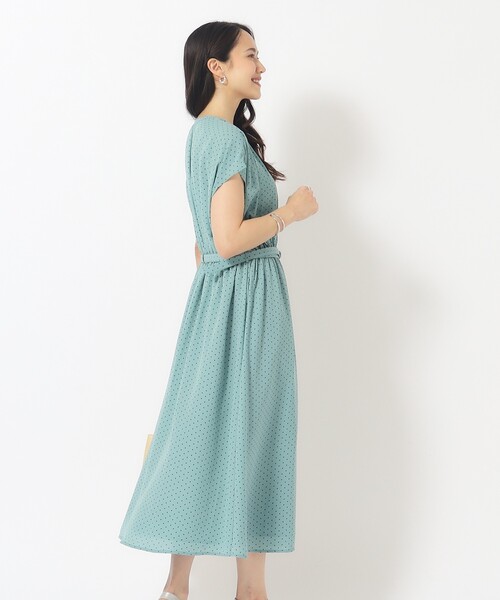 DRESKIP（ドレスキップ）の「◆【無理せずキレイ】夏のお出かけに 女性らしさあふれる ドットプリントワンピース（ワンピース・レディース・ブルー系5/ブラック系/アイボリー系・02/04/03）」の16枚目の写真