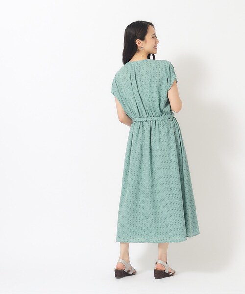 DRESKIP（ドレスキップ）の「◆【無理せずキレイ】夏のお出かけに 女性らしさあふれる ドットプリントワンピース（ワンピース・レディース・ブルー系5/ブラック系/アイボリー系・02/04/03）」の20枚目の写真