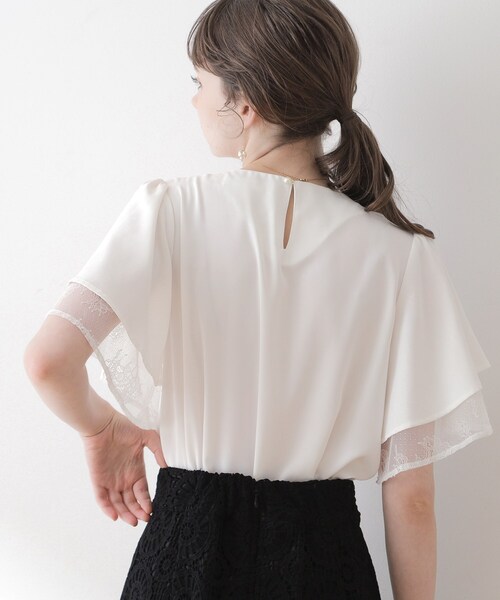couture brooch（クチュールブローチ）の「◆【洗える・二の腕カバー】レース重ねフレアブラウス（シャツ/ブラウス・レディース・ブラック/オフホワイト/ライトイエロー系/ピンク・38/40/42）」の9枚目の写真