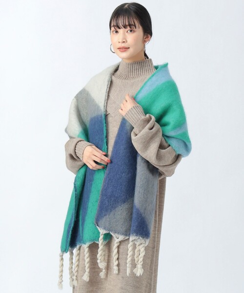 BEAMS HEART(ビームスハート)の「マルチカラー フリンジ ストール(マフラー・レディース・レッド/イエロー/オレンジ/ブルー・ONE SIZE)」の6枚目の写真