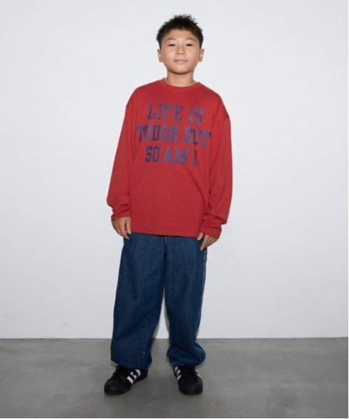 GLAZOS（グラソス）の「【大人向けサイズあり】【プチプラ】フロントメッセージロゴ長袖Tシャツ（Tシャツ/カットソー・キッズ・ブラック/グレー/オレンジ/ベージュ/インディゴブルー/ホワイト・140cm/150cm/160cm/170cm）」の13枚目の写真