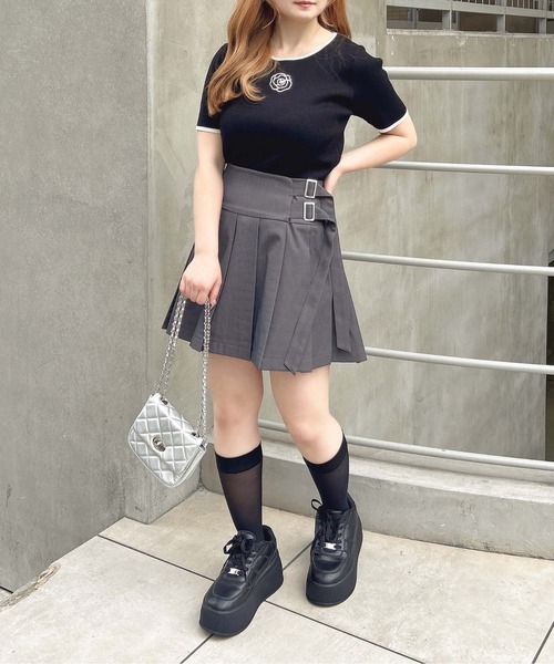 INGNI（イング）の「サイドベルトプリーツスカパン（スカート・レディース・グレー/ブラック・FREE）」の17枚目の写真