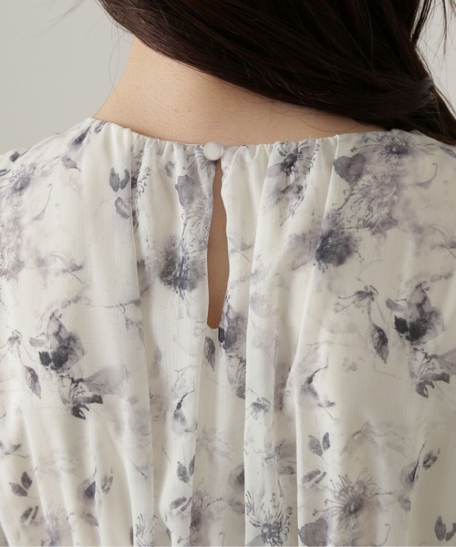 PROPORTION BODY DRESSING(プロポーションボディドレッシング)の「花柄シャーリングワンピース / 1214240905(ワンピース・レディース・ブラック/ベージュ・SMALL/MEDIUM)」の12枚目の写真