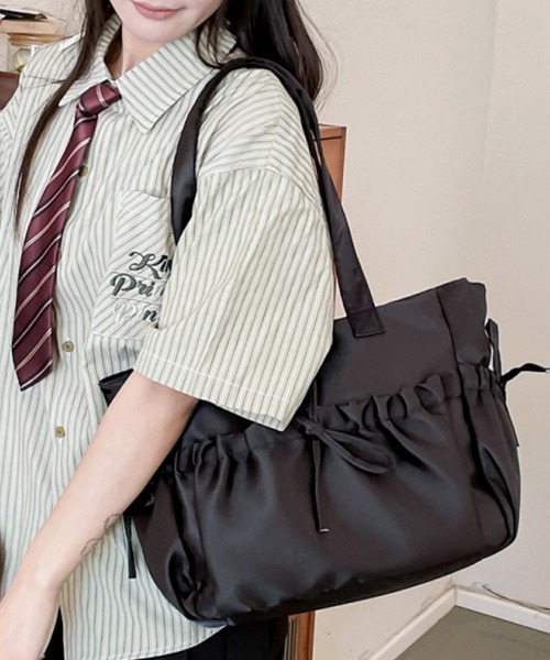 REMUR(レミュール)の「リボンサテントートバッグ(トートバッグ・レディース・ピンク/ブラック/サックスブルー/アイボリー・FREE)」の11枚目の写真