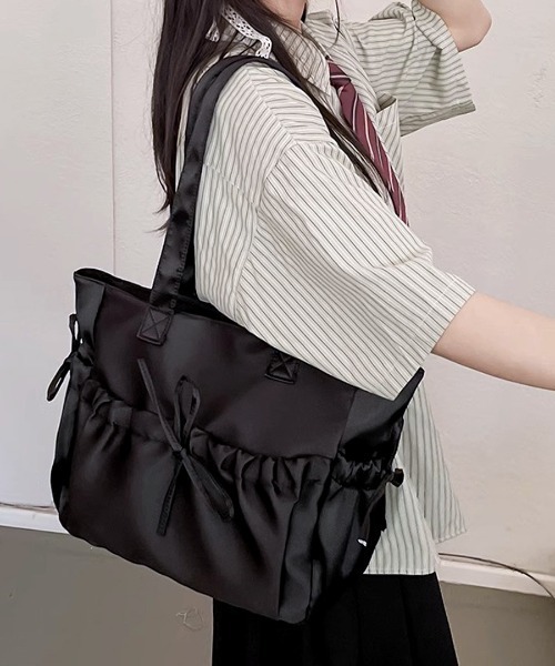 REMUR(レミュール)の「リボンサテントートバッグ(トートバッグ・レディース・ピンク/ブラック/サックスブルー/アイボリー・FREE)」の13枚目の写真