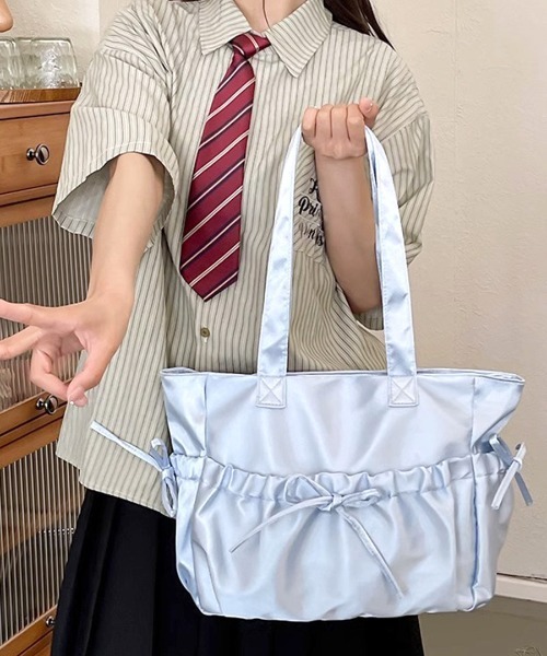 REMUR(レミュール)の「リボンサテントートバッグ(トートバッグ・レディース・ピンク/ブラック/サックスブルー/アイボリー・FREE)」の17枚目の写真