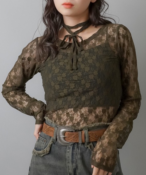 SPINNS(スピンズ)の「ZIP!で紹介されました♪【セットアイテム】タイ付き長袖ショート丈レースカットソー(Tシャツ/カットソー・レディース・ホワイト/ブラック/カーキ/バーガンディー/キナリ/グレー・ONESIZE)」の5枚目の写真