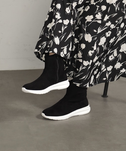 FOUND GOOD(ファウンドグッド)の「スニーカーブーツ(ブーツ・レディース・グレー系5/ブラック/ブラウン系5・S/M/L/XL)」の1枚目の写真