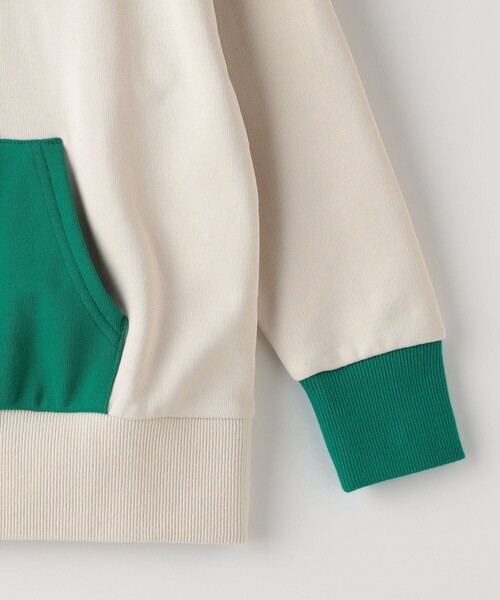 SHIPS(シップス)の「SHIPS KIDS:140~160cm / フェス ポケット スウェット(スウェット・キッズ・ホワイト系/ブラック・160/150/140)」の4枚目の写真