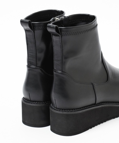 Elura(エルーラ)の「ソフトFIT軽量厚底ブーツ/146749(ブーツ・レディース・ブラウン/ブラック・LARGE/MEDIUM/SMALL)」の7枚目の写真