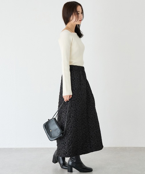 LAVEANGE(ラビアンジェ)の「【静電気防止/洗える】2WAYスクエアリブニット(ニット/セーター・レディース・ブラック/オフホワイト/ラベンダー・M/LL/3L/4L)」の18枚目の写真