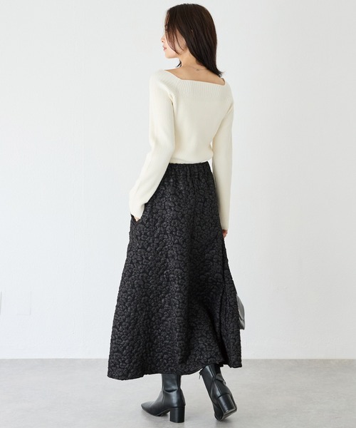 LAVEANGE(ラビアンジェ)の「【静電気防止/洗える】2WAYスクエアリブニット(ニット/セーター・レディース・ブラック/オフホワイト/ラベンダー・M/LL/3L/4L)」の19枚目の写真