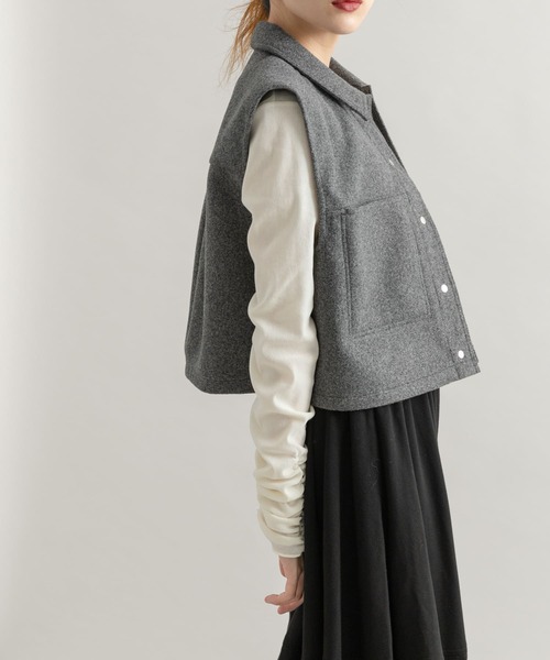 KBF（ケイビーエフ）の「シアーベロアシャーリングスリーブトップス（T