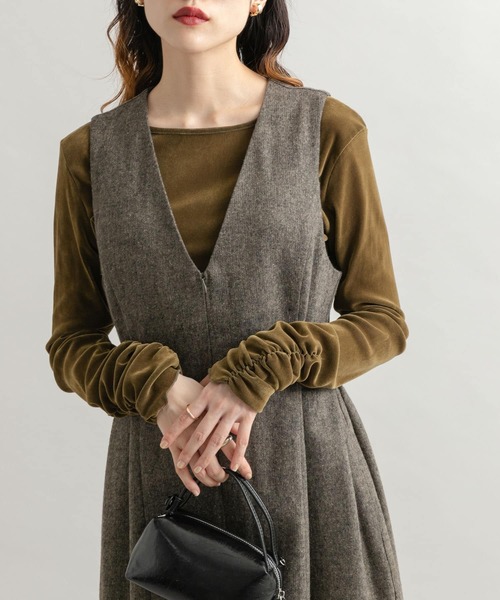 KBF（ケイビーエフ）の「シアーベロアシャーリングスリーブトップス（T